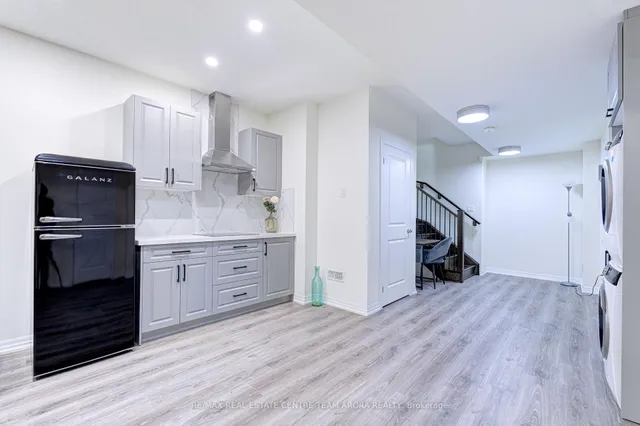 Additional image 32 of 194 Zachary Cres