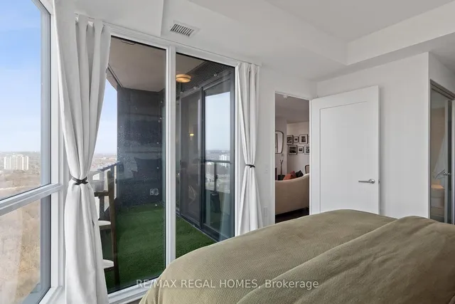 Additional image 10 of 585 Bloor St Unit 3215