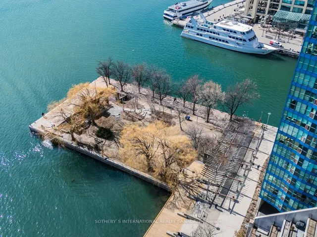 Additional image 32 of 65 Harbour Sq Unit 2204