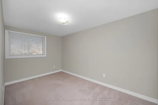 Additional image 20 of 594 Forestwood Cres