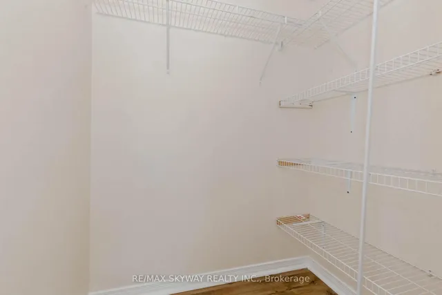 Additional image 32 of 215 Queen St Unit 403