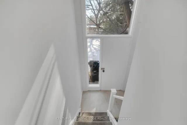 Additional image 8 of 21 Rossander Crt