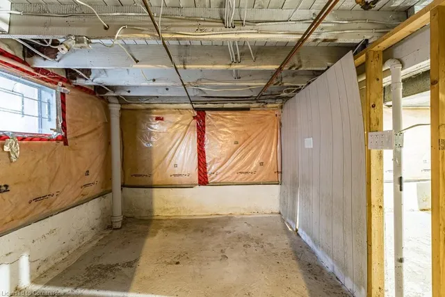 Additional image 30 of 52 Stapleton Ave