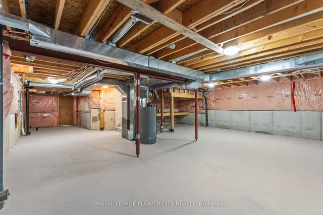 Additional image 42 of 43 Polonia Ave