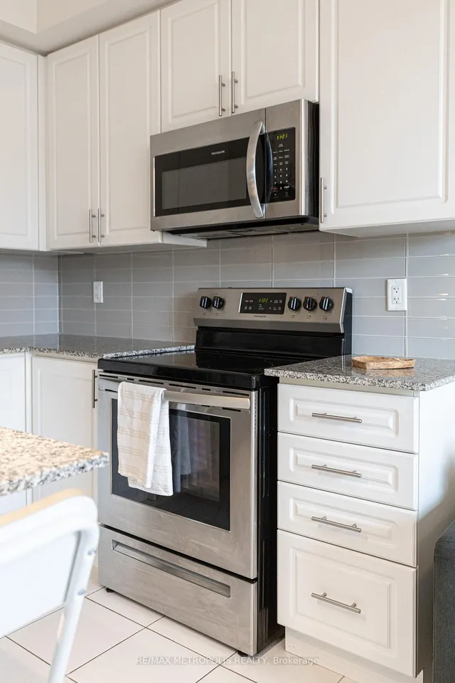 Additional image 18 of 24 Fieldway Rd Unit 8