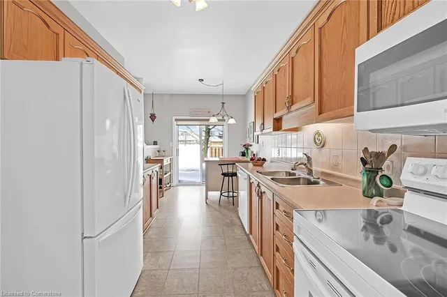 Additional image 16 of 14 Critzia Dr