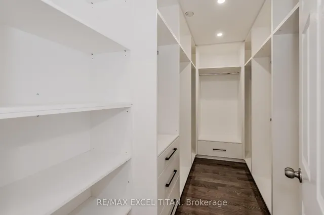 Additional image 33 of 498 Thomas Slee Dr