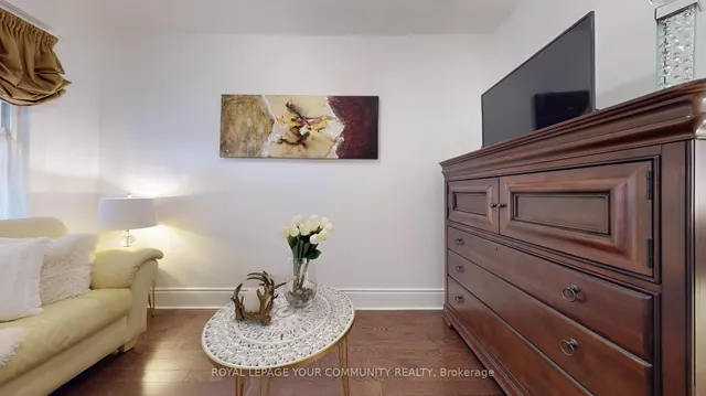 Additional image 13 of 40 Cloverdale Rd