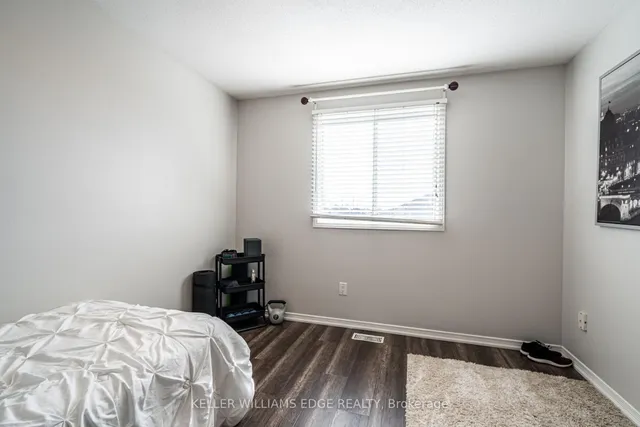 Additional image 30 of 2 Bronte Crt