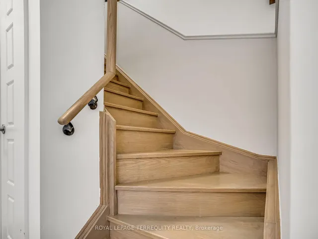 Additional image 41 of 715 Lawrence Ave Unit 23