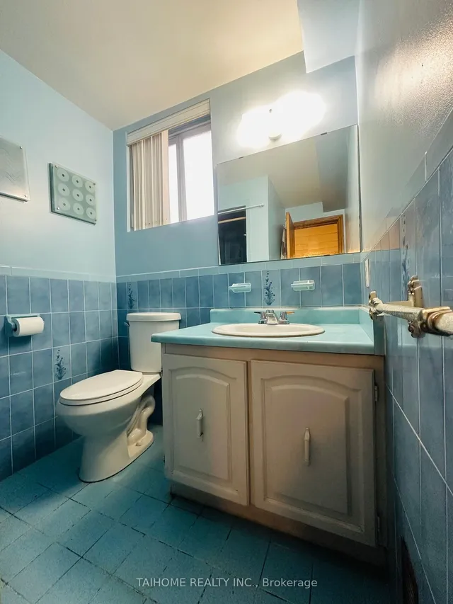 Additional image 25 of 639 Royal York Rd