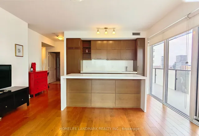 Additional image 15 of 1080 Bay St Unit 1910