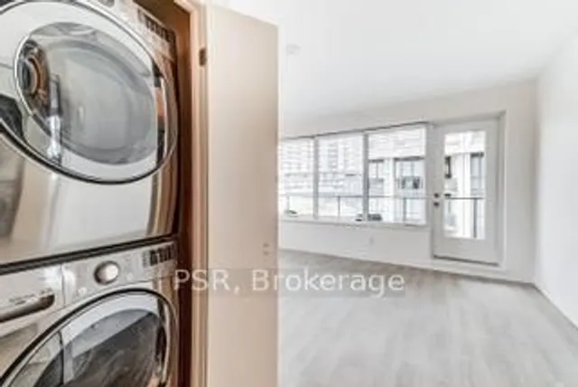 Additional image 23 of 55 East Liberty St Unit 404