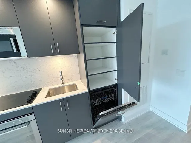 Additional image 16 of 20 Inn on the Park Dr Unit 1533