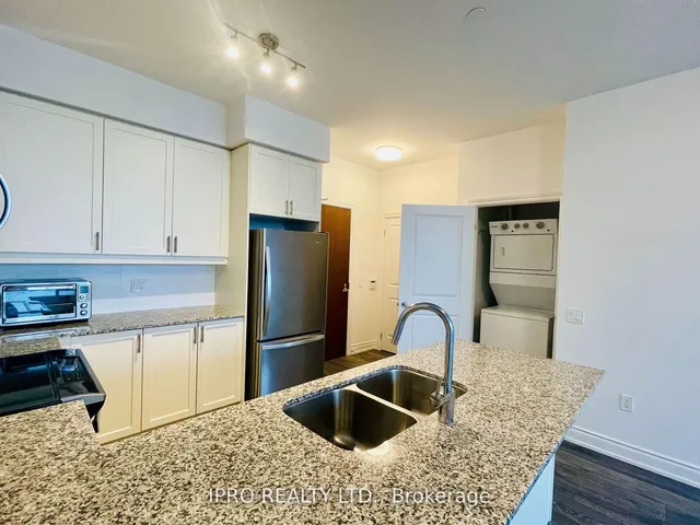 Additional image 5 of 1050 Main St Unit 1212