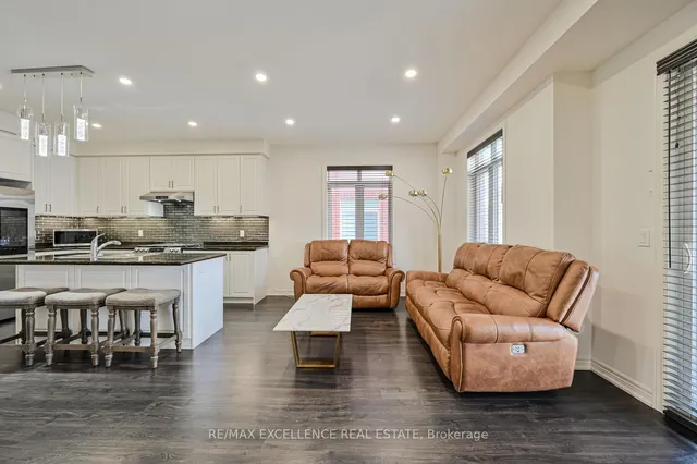 Additional image 15 of 469 Dundas St