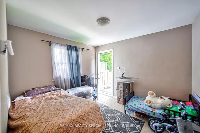 Additional image 29 of 108 Victoria Ave