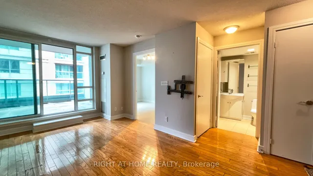 Additional image 8 of 16 Harrison Garden Blvd Unit 211