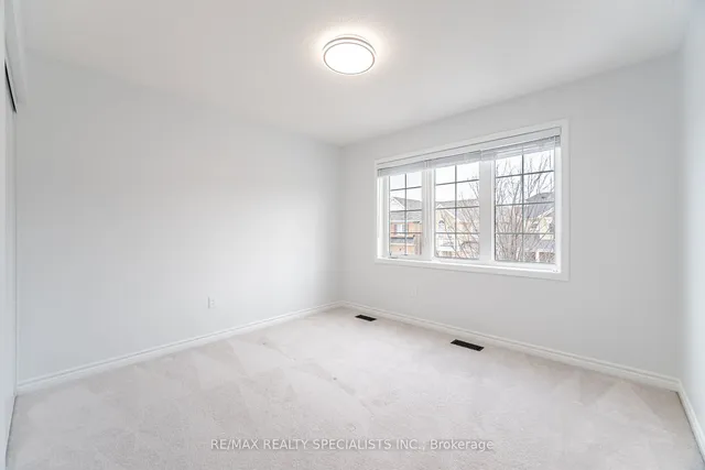 Additional image 32 of 31 Enford Cres