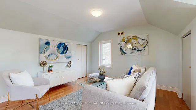 Additional image 38 of 216 Humberside Ave