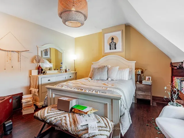 Additional image 21 of 867 Bathurst St