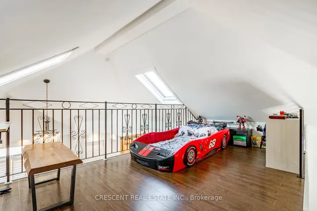 Additional image 23 of 35 Ellins Ave