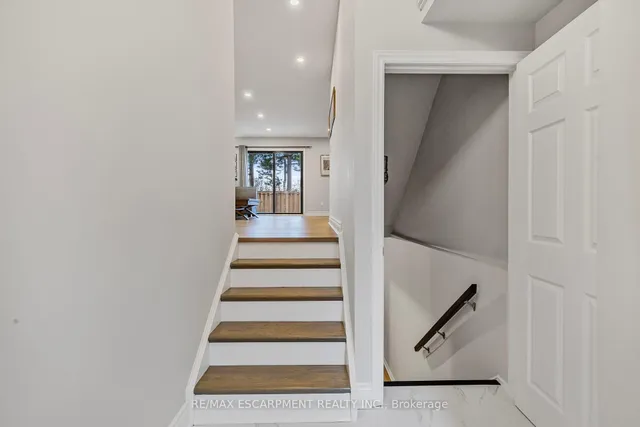 Additional image 5 of 1532 Sixth Line Unit 9