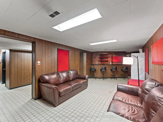 Additional image 24 of 112 Waterloo Ave