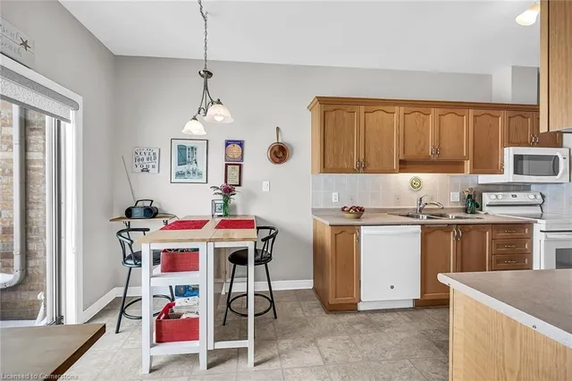 Additional image 13 of 14 Critzia Dr