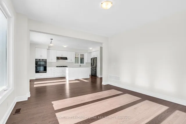 Additional image 22 of 33 Gladmary Dr