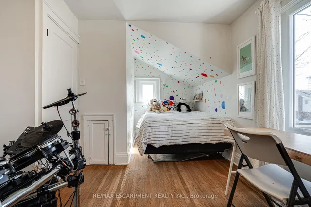 Additional image 26 of 18 HADDON Ave