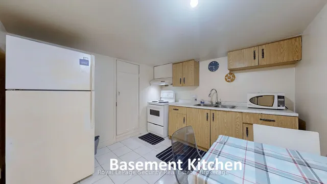 Additional image 30 of 28 Bowie Ave