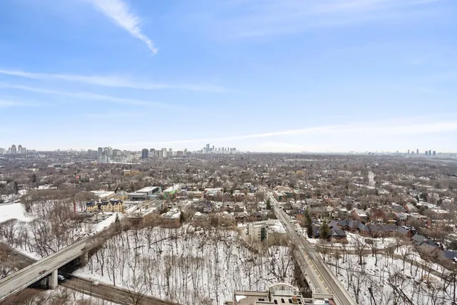 Additional image 33 of 395 Bloor St Unit 2606