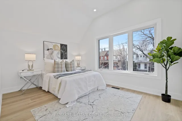 Additional image 27 of 589 St Clarens Ave