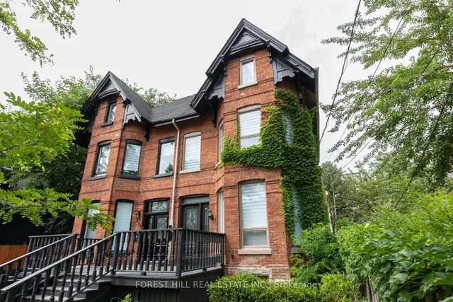 Primary image of 300 Seaton St