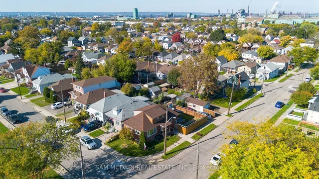 Additional image 33 of 55 Allan Ave