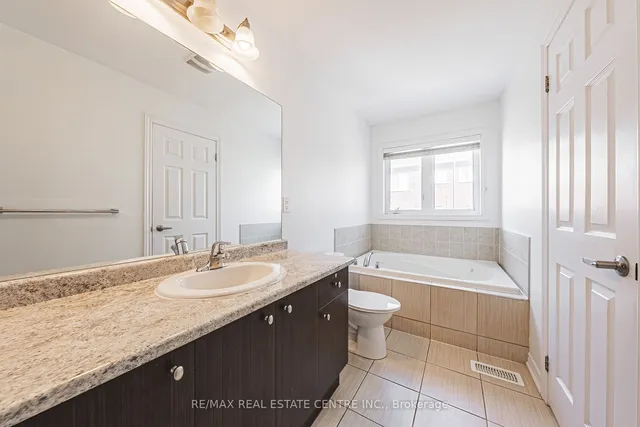 Additional image 35 of 13 Sail Rd