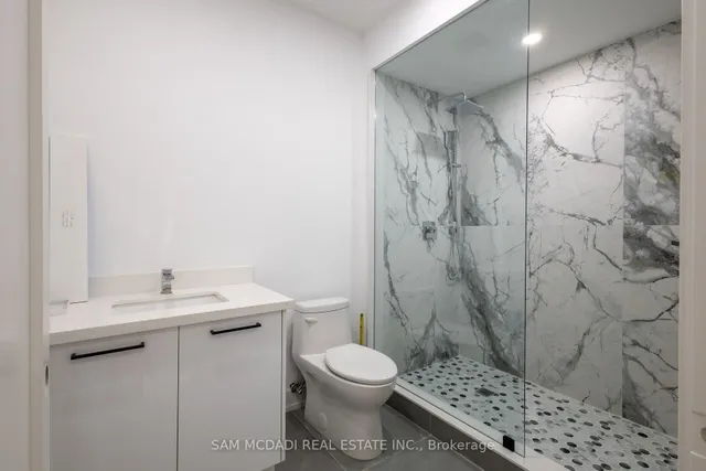 Additional image 39 of 24 Twenty First St