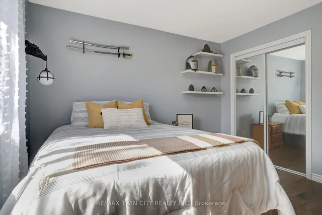 Additional image 28 of 141 Steepleridge St