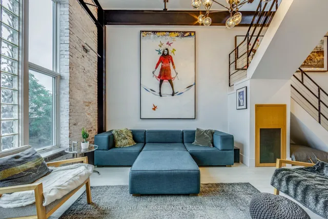 Additional image 9 of 676 Richmond St Unit 208