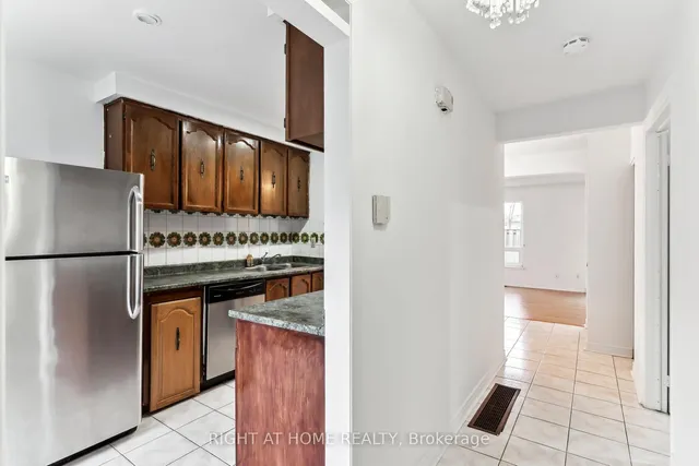 Additional image 15 of 44 Chester Le Blvd Unit 92