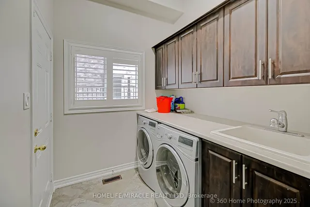 Additional image 29 of 20 Amy Ave