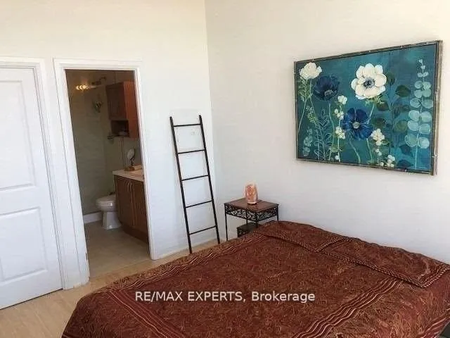 Additional image 12 of 530 St Clair Ave Unit 302