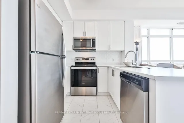 Additional image 12 of 450 Dundas St Unit 1002