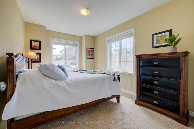 Additional image 6 of 988 Zeller Cres