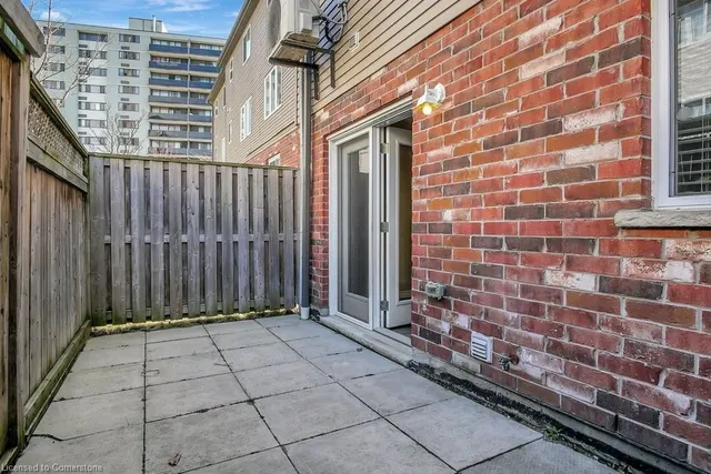 Additional image 22 of 55 Mooregate Cres Unit 11A