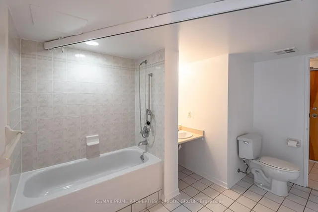 Additional image 23 of 39 Parliament St Unit 703