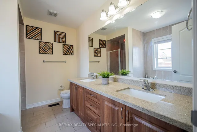 Additional image 24 of 49 Squire Ellis Dr