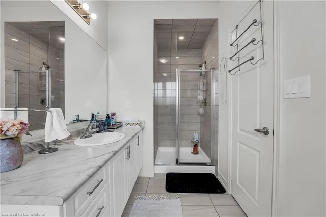 Additional image 20 of 22 Holcomb Terr