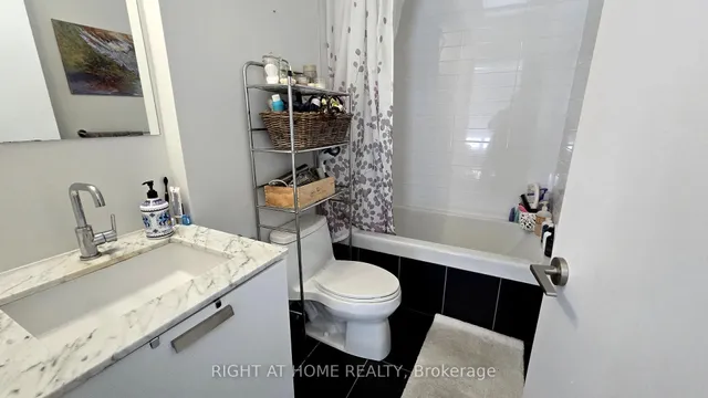 Additional image 19 of 1815 Yonge St Unit 802